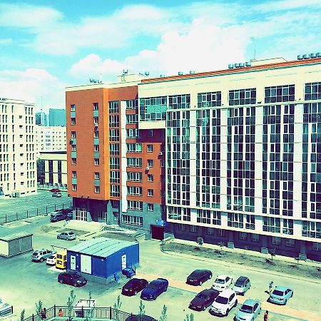 Vesna Apartments In The Center Astana Exterior photo
